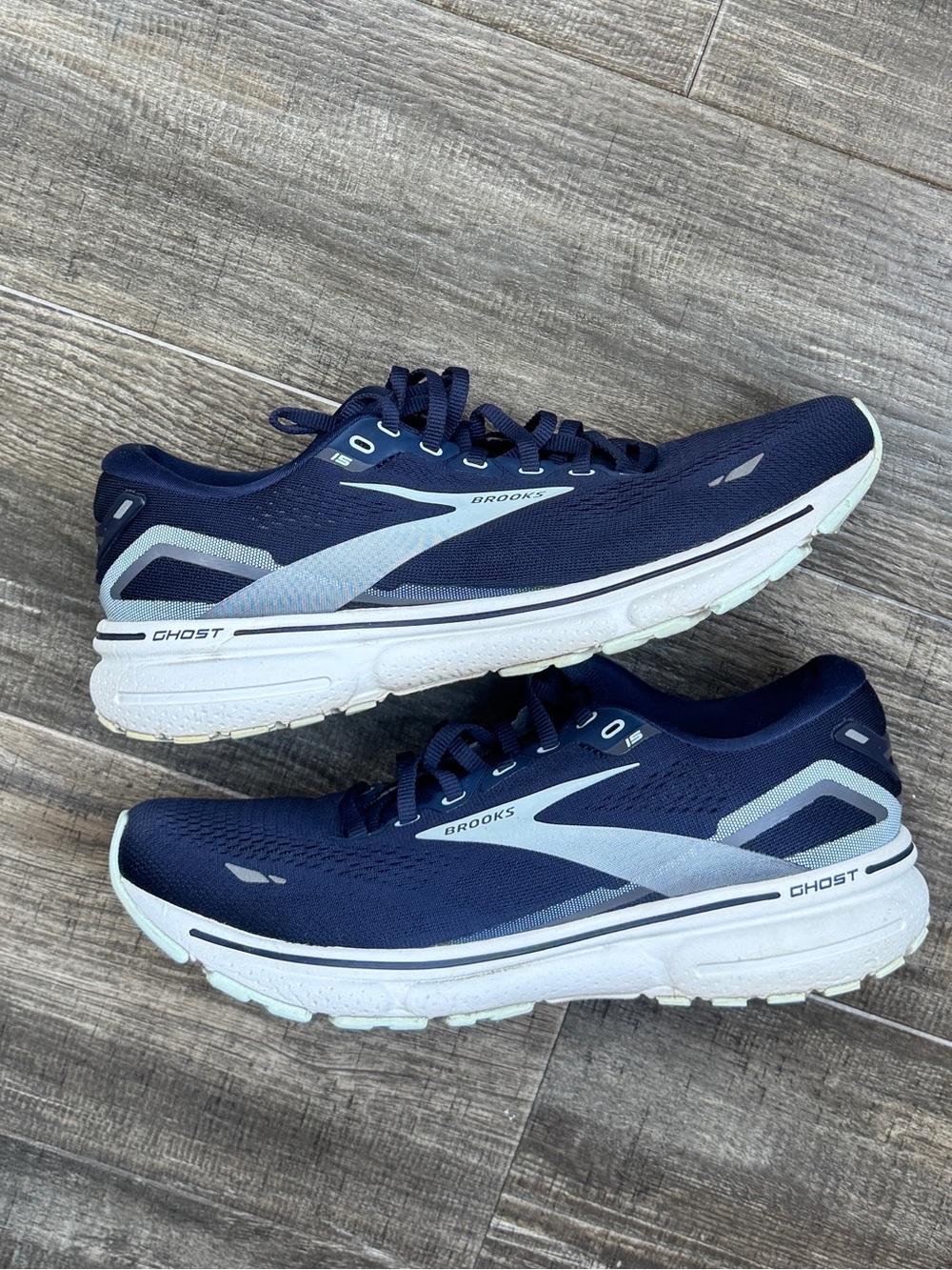 Brooks Ghost 15 Women's Size 10 B (Medium) Running Shoes Navy White